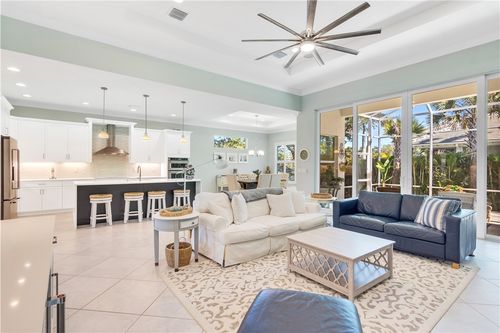 9215 Orchid Dr, Vero Beach, FL, 32963 | Card Image