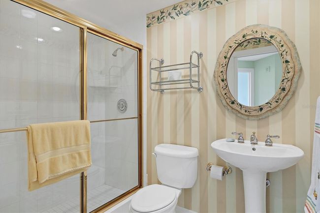 APT-604 - 393 N Point Rd, Condo with 3 bedrooms, 3 bathrooms and null parking in OSPREY FL | Image 48