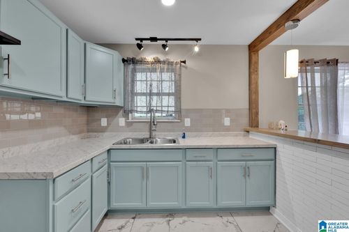 701 Country Club Trl, Gardendale, AL, 35071-2858 | Card Image