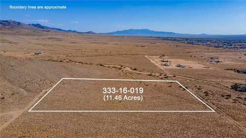 19 N Garrett Dr, Kingman, AZ, 86401 | Card Image