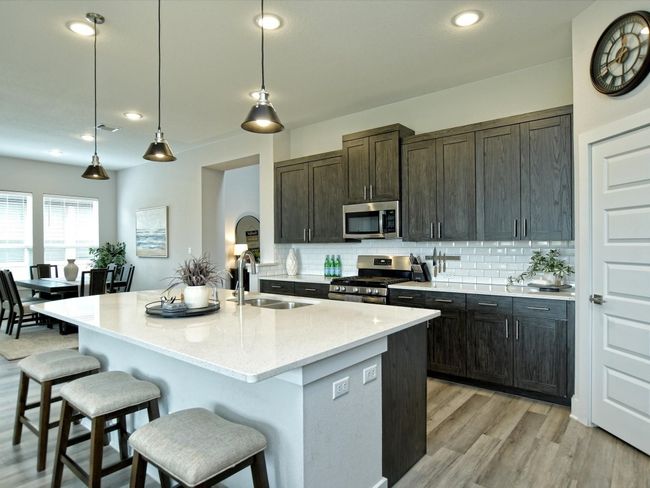 Love the pendant lights! | Image 8