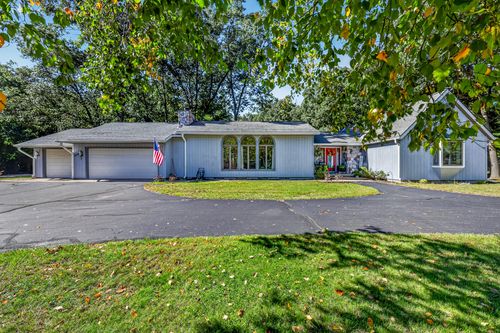 3985 Harbor Point Drive, Norton Shores, MI, 49441 | Card Image