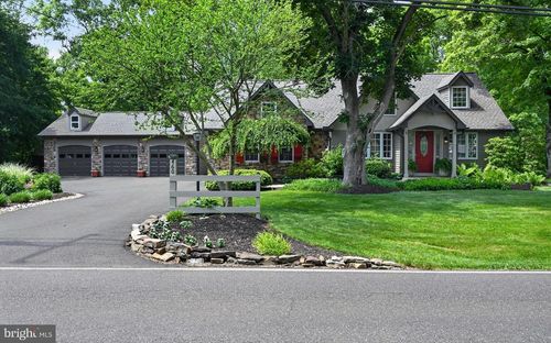 460 Wells Rd, DOYLESTOWN, PA, 18901-2718 | Card Image