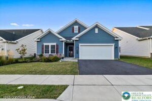 3868 Victors Way, EASTON, PA, 18045-9707 | Card Image