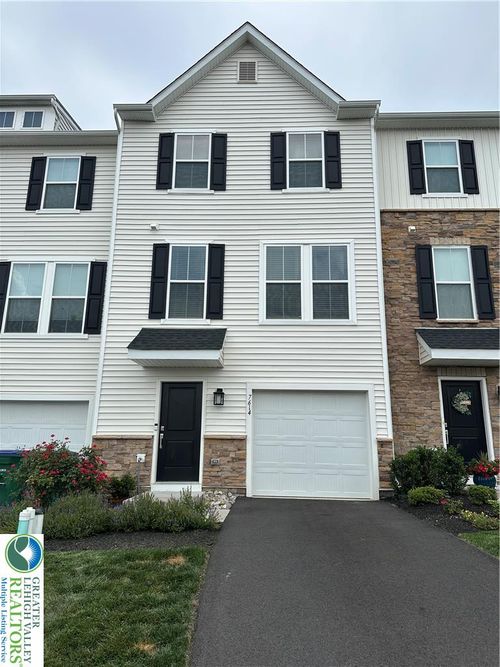 7614 Clayton Ave, Upper Saucon Twp, PA, 18036 | Card Image