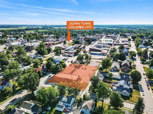 215 E Van Buren St, Columbia City, IN, 46725-2148 | Card Image