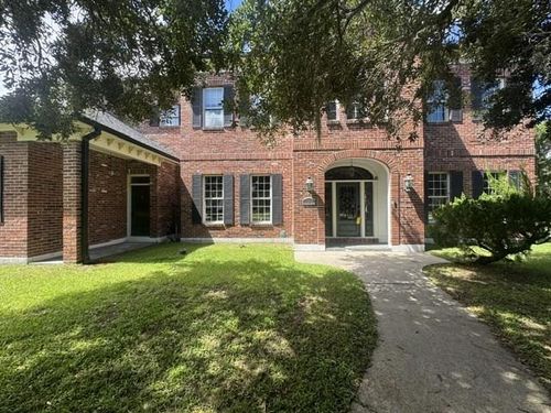 1 Rosedown Ct, New Orleans, LA, 70131-3313 | Card Image