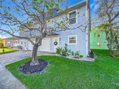 742 Laurel Bay Cir, NEW SMYRNA BEACH, FL, 32169-3877 | Card Image