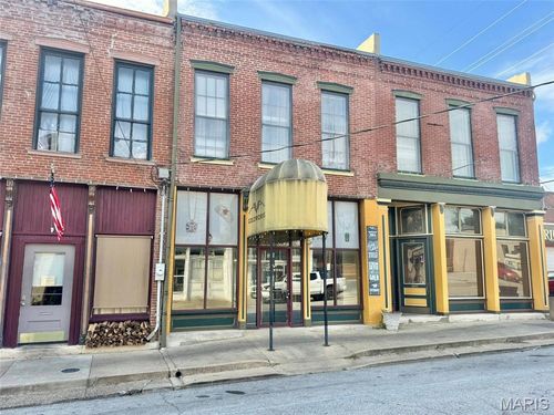209 Center St, Hannibal, MO, 63401-3529 | Card Image