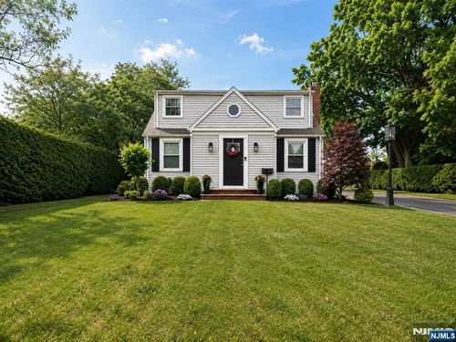 19 Long Ave, Mahwah, NJ, 07430-1143 | Card Image