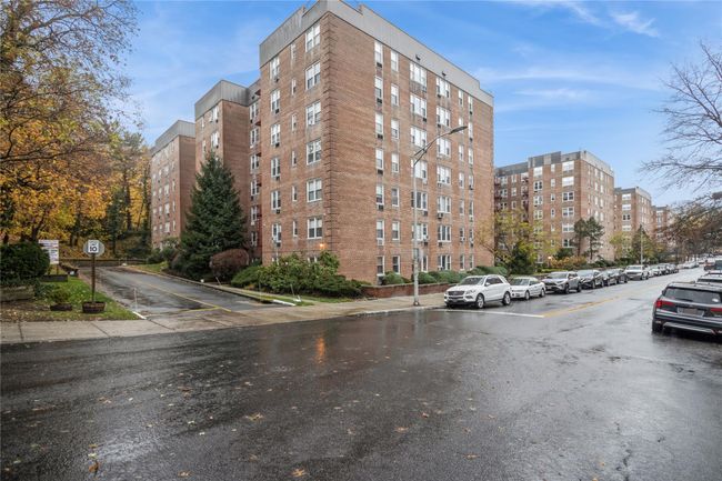 View of apartment building / complex | Image 14