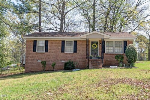 101 Martin Cir, Roanoke Rapids, NC, 27870-4816 | Card Image
