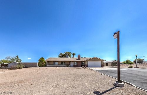 415 Emden St, Henderson, NV, 89015-5614 | Card Image