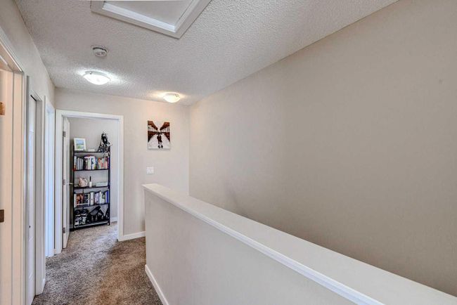 124 Marquis Lane Se, Home with 3 bedrooms, 2 bathrooms and 3 parking in Calgary AB | Image 21