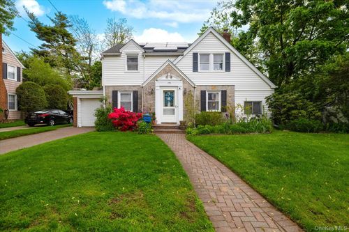 171 Park Blvd, Malverne, NY, 11565-1716 | Card Image