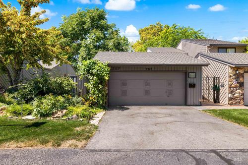 7267 W Cascade Dr, Boise, ID, 83704-8635 | Card Image