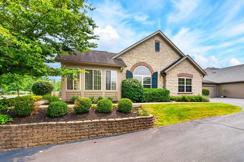 7228 Falls View Cir, Delaware, OH, 43015-6012 | Card Image