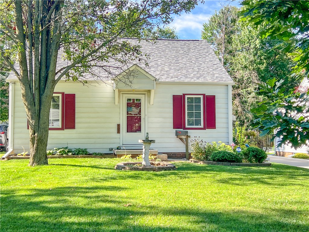 Sheridan Ave, Des Moines, IA 50313
