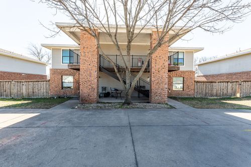 872 W Vanderbilt St, Stephenville, TX, 76401-3360 | Card Image