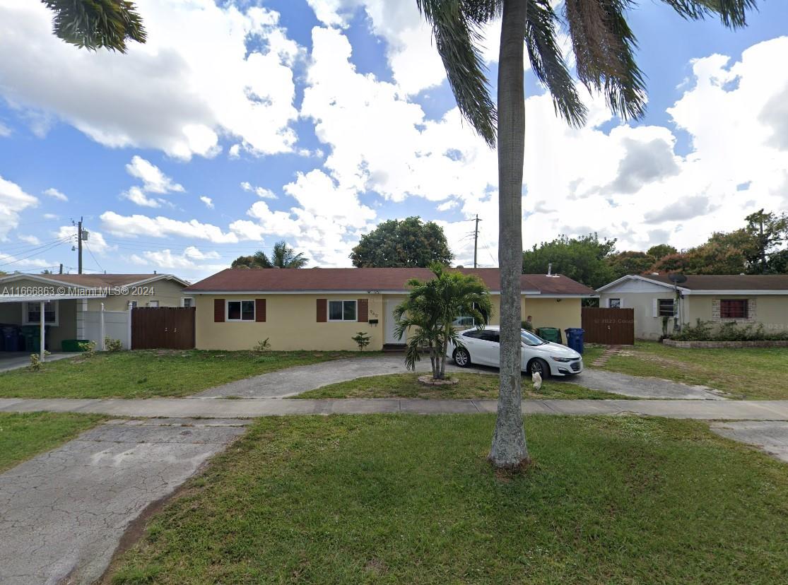 175th St, Miami, FL 33169