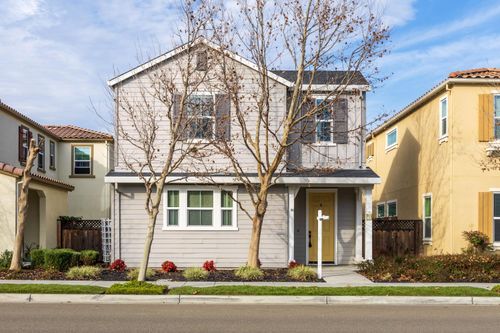 93 E Ramsey Dr, Mountain House, CA, 95391-8813 | Card Image