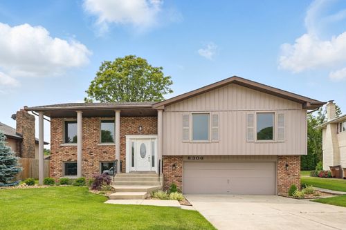 8306 Regency Ct, Willow Springs, IL, 60480-1166 | Card Image