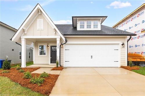 1845 Ashen St, Kernersville, NC, 27284 | Card Image