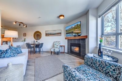 352 - 4340 Lorimer Rd, Condo with 1 bedrooms, 1 bathrooms and 1 parking in Whistler BC | Image 2