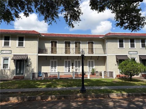 907-909 Wilson Drive, New Orleans, LA, 70119 | Card Image