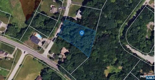 4 Briar Dr, Sussex, NJ, 07461-4017 | Card Image