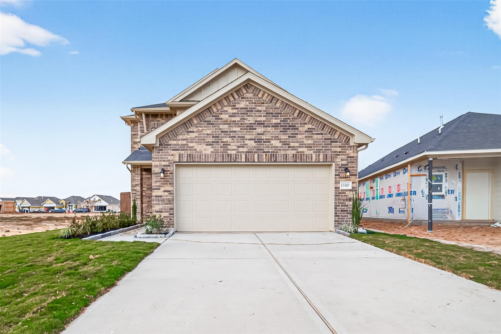 Residential in Iowa Colony 2