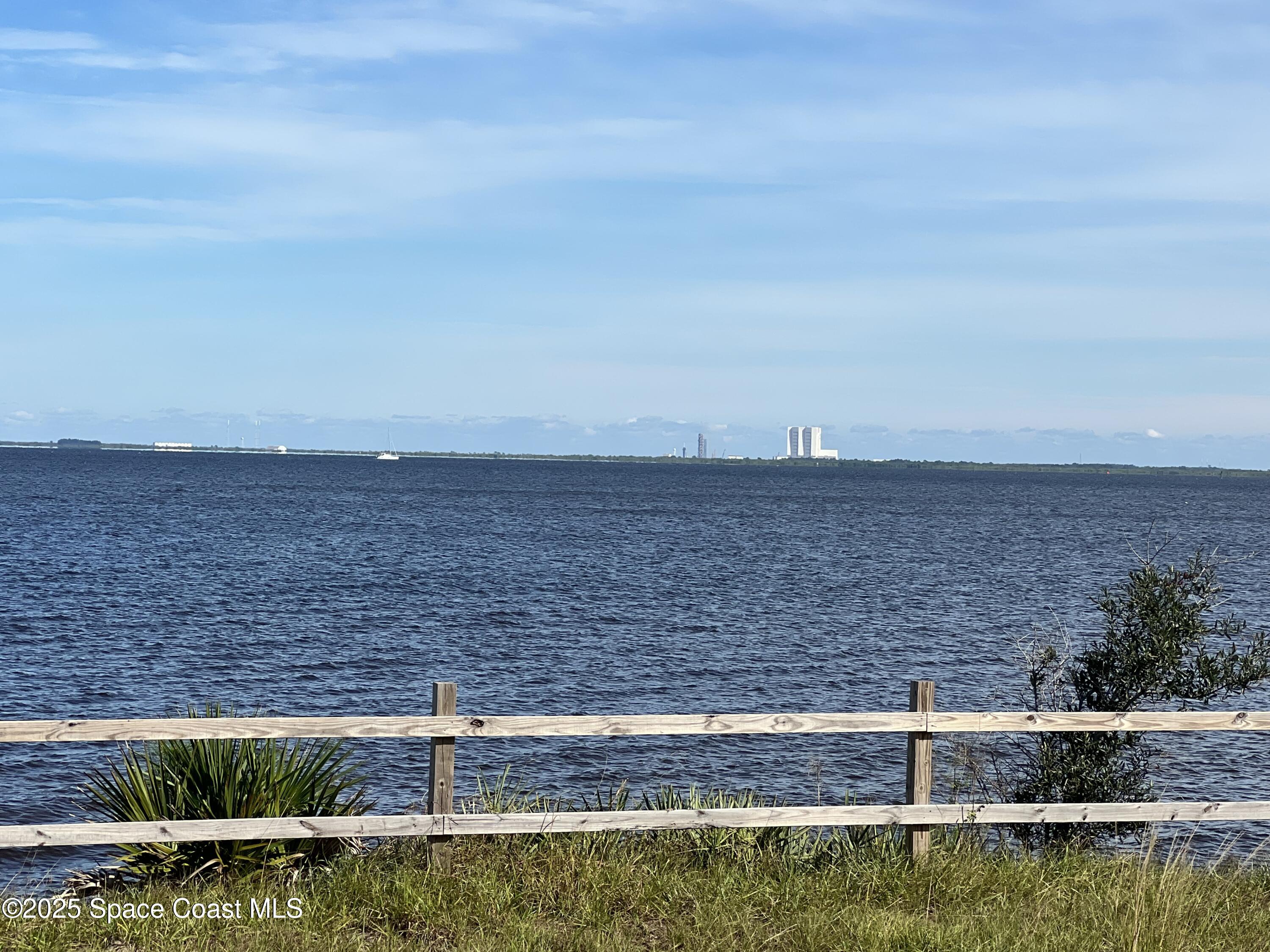 Land in Titusville