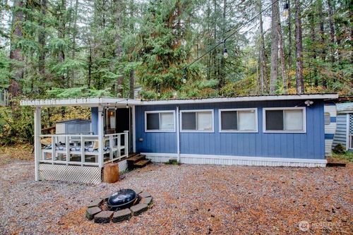 244 Schinn Canyon Ct, Deming, WA, 98244 | Card Image