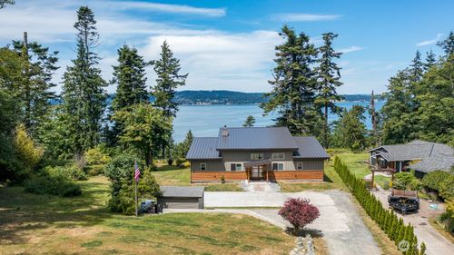 612 Maple Heights Rd, Camano Island, WA, 98282-8619 | Card Image