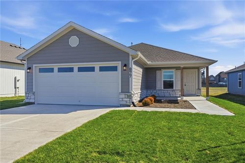 877 N Buckeye St, Gardner, KS, 66030 | Card Image