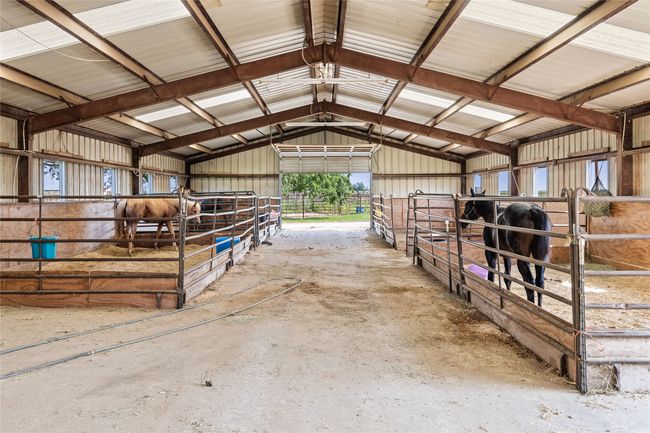 Stable with heating fuel | Image 26