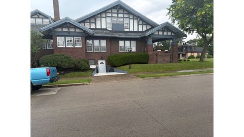 401 Washington St, Hartford City, IN, 47348-2063 | Card Image
