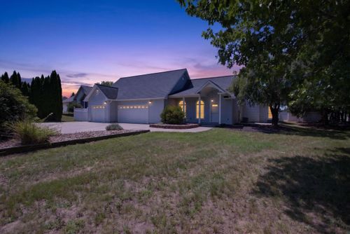 8330 Clear Lake Road, Grass Lake, MI, 49240 | Card Image