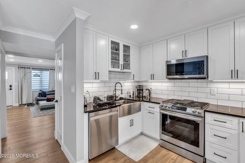 51-82 Cliffwood Ave, Cliffwood, NJ, 07721-1000 | Card Image