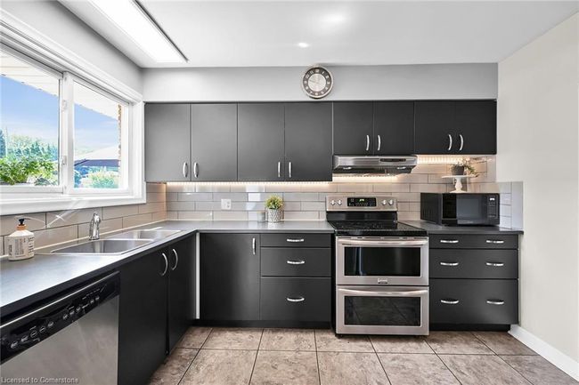 166 Rifle Range Rd, House other with 5 bedrooms, 4 bathrooms and 9 parking in Hamilton ON | Image 7
