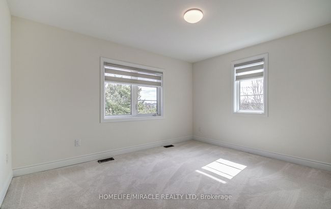28 Yvonne Dr, House attached with 3 bedrooms, 4 bathrooms and 1 parking in Brampton ON | Image 16