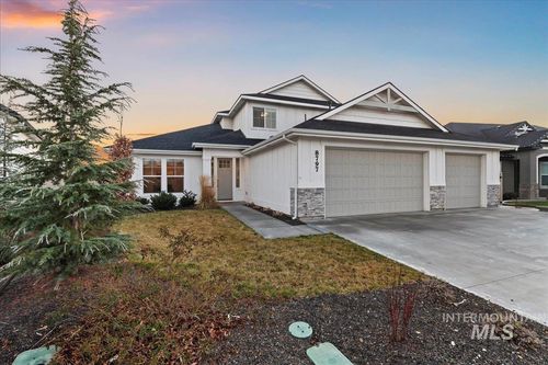 8797 E Hyacinth St, Nampa, ID, 83687-7811 | Card Image