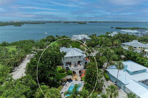 8963 Fishermens Bay Dr, Sarasota, FL, 34231-6655 | Card Image