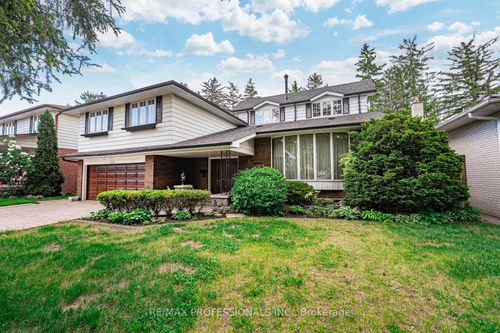 302 Lenel Crt, Mississauga, ON, L5A1R9 | Card Image