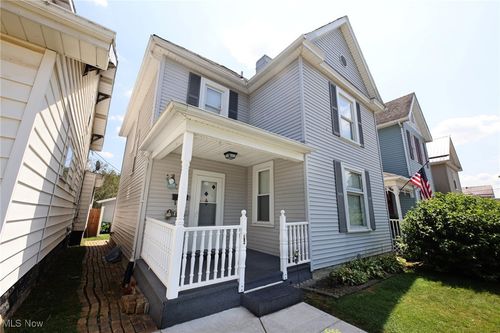 908 Phoenix Ave, Chester, WV, 26034-1337 | Card Image