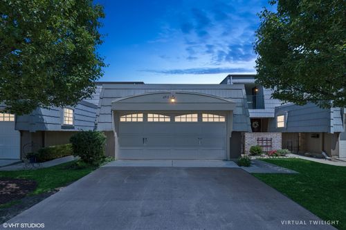 unit-d-675 Versailles Cir, Elk Grove Village, IL, 60007-3567 | Card Image