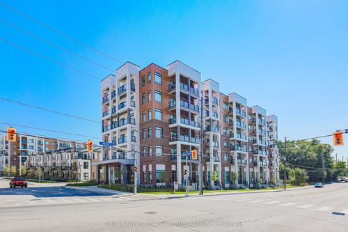 104-165 Canon Jackson Dr, York, ON, M6M0C4 | Card Image