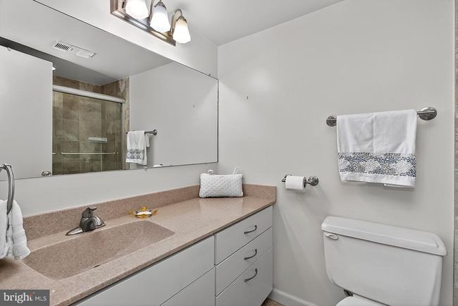 APT-102 - 5920 Cove Landing Rd, Condo with 2 bedrooms, 2 bathrooms and null parking in BURKE VA | Image 14