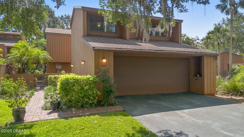 115 Oaks Ct, Sanford, FL, 32771-3647 | Card Image