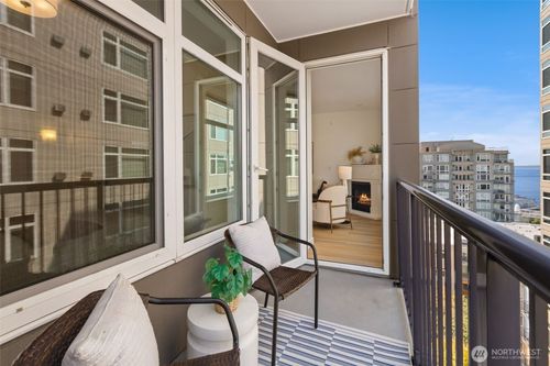 703-2801 1st Ave, Seattle, WA, 98121-1138 | Card Image
